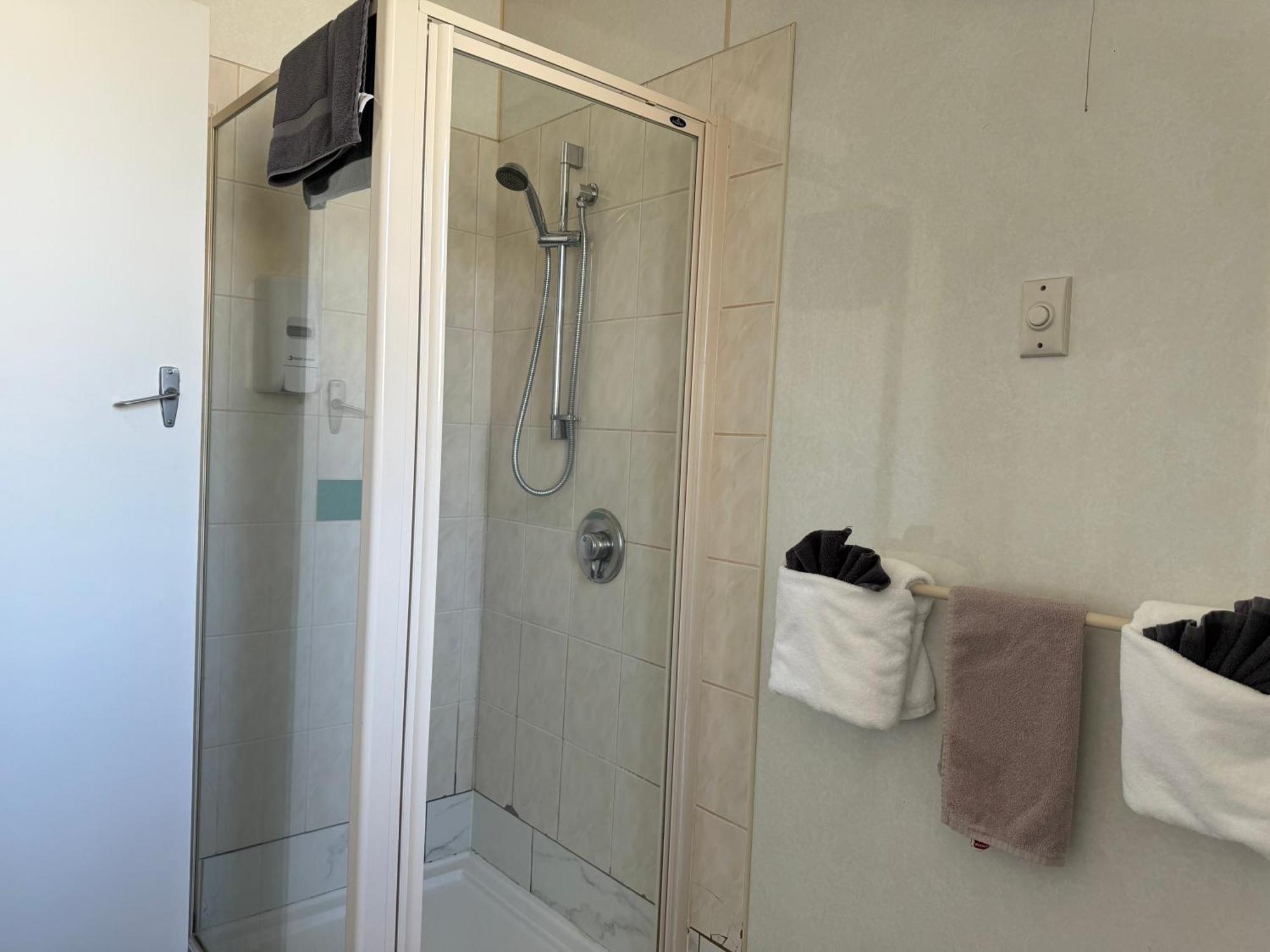 Diplomat Motel Крайстчърч Екстериор снимка